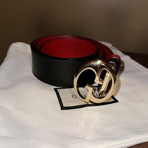 Gucci reversible belt